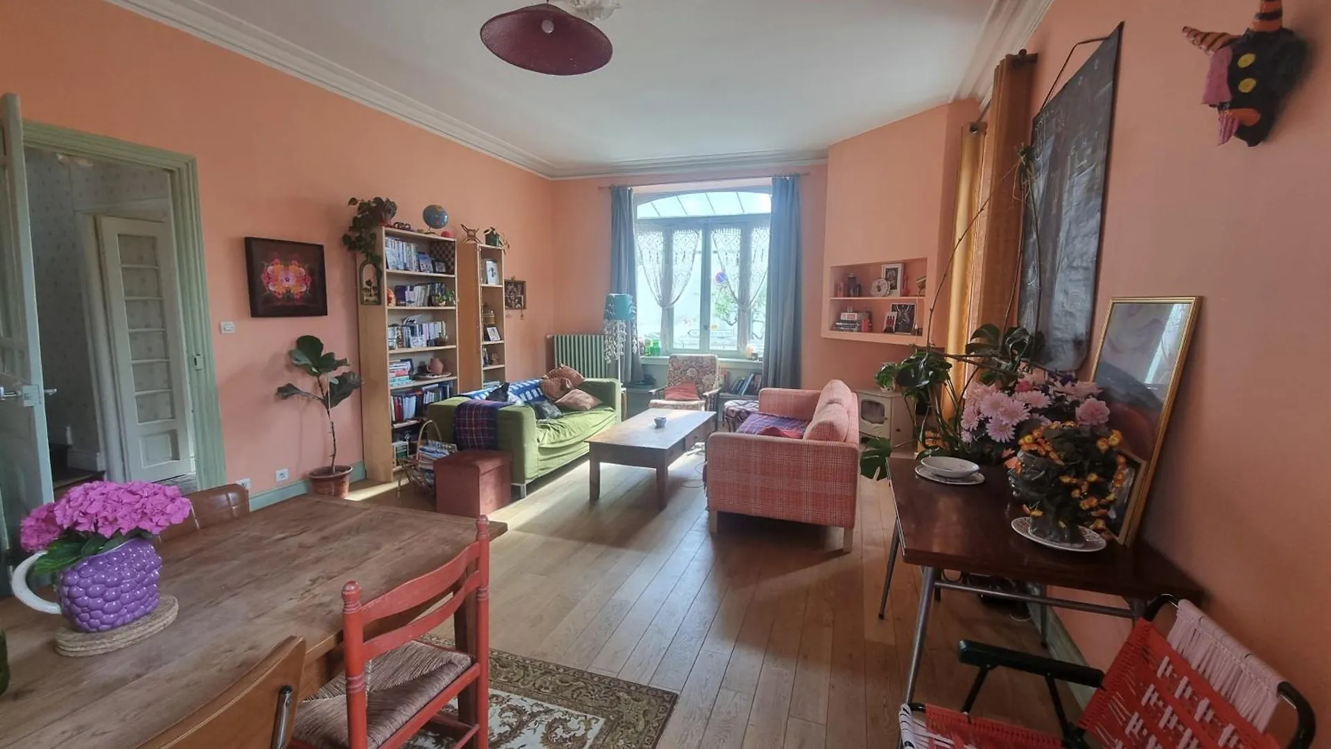 Homestay Hotel Des Touristes A Chatel-Montagne France